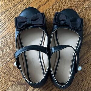 Black Mary Janes shoes